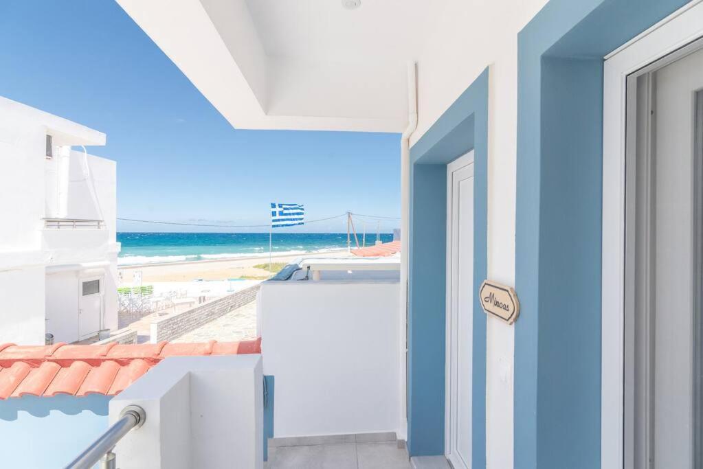 Minoas Apt Next To The Beach Мілатос Екстер'єр фото